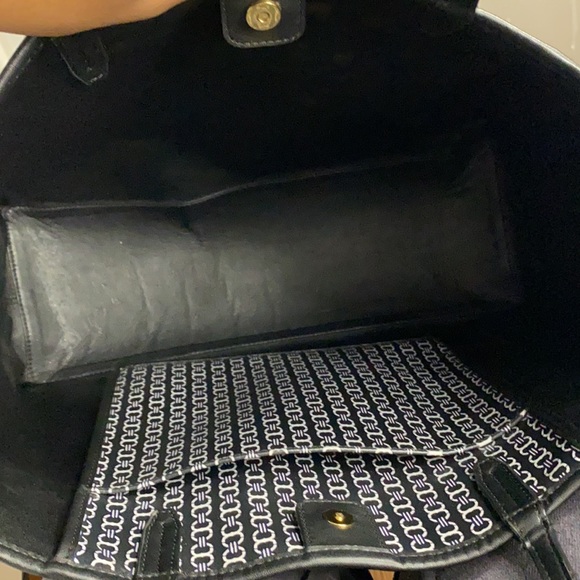 Tory Burch Gemini Link tote - Picture 5 of 10